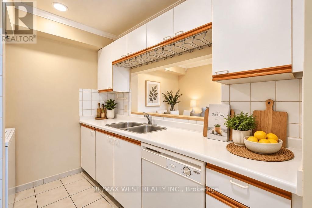 233 - 65 Trailwood Drive, Mississauga, Ontario  L4Z 3L1 - Photo 5 - W13783220