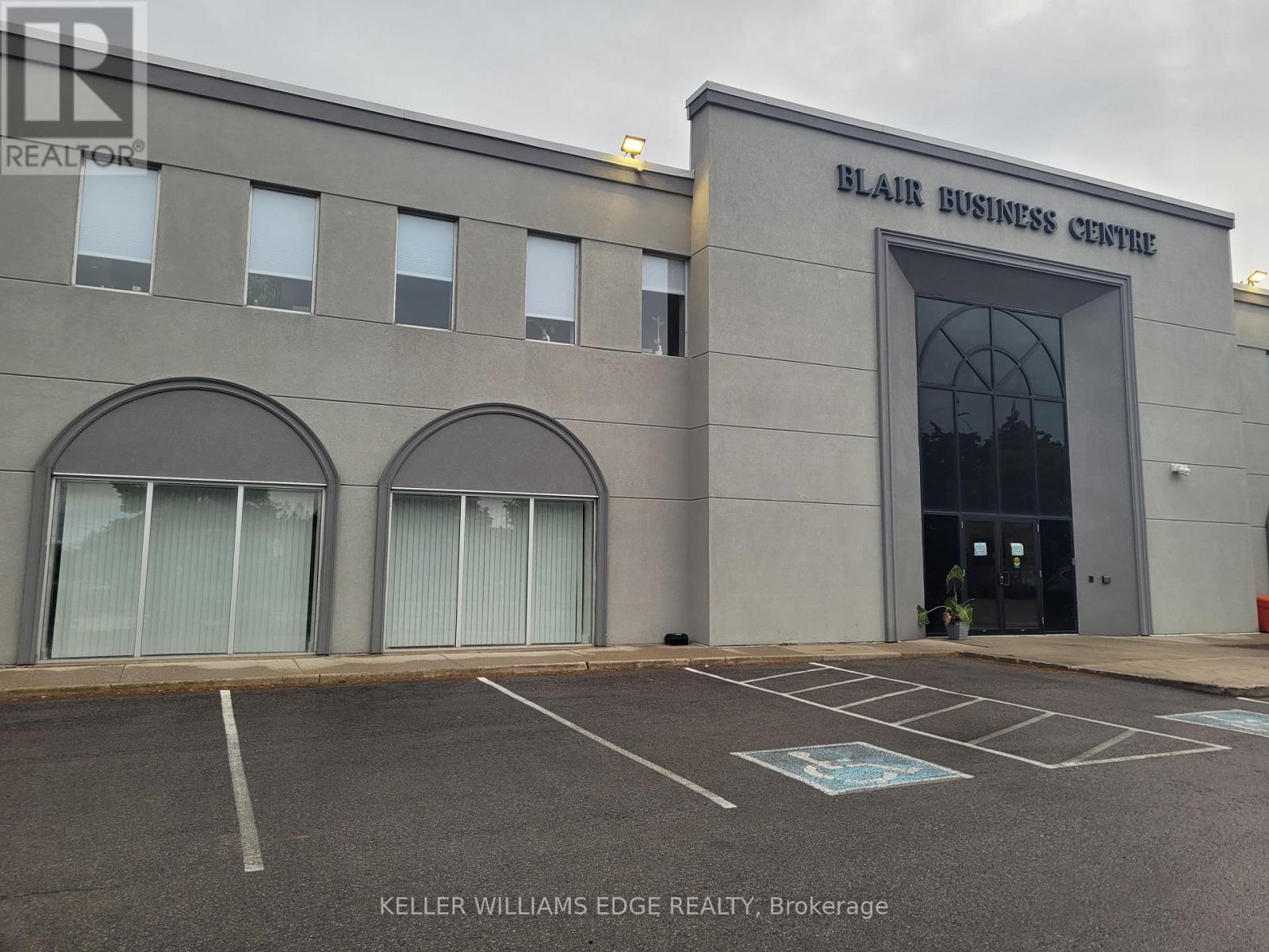 M - 1160 Blair Road, Burlington, Ontario L7M 1K9 - Photo 1 - W13783228