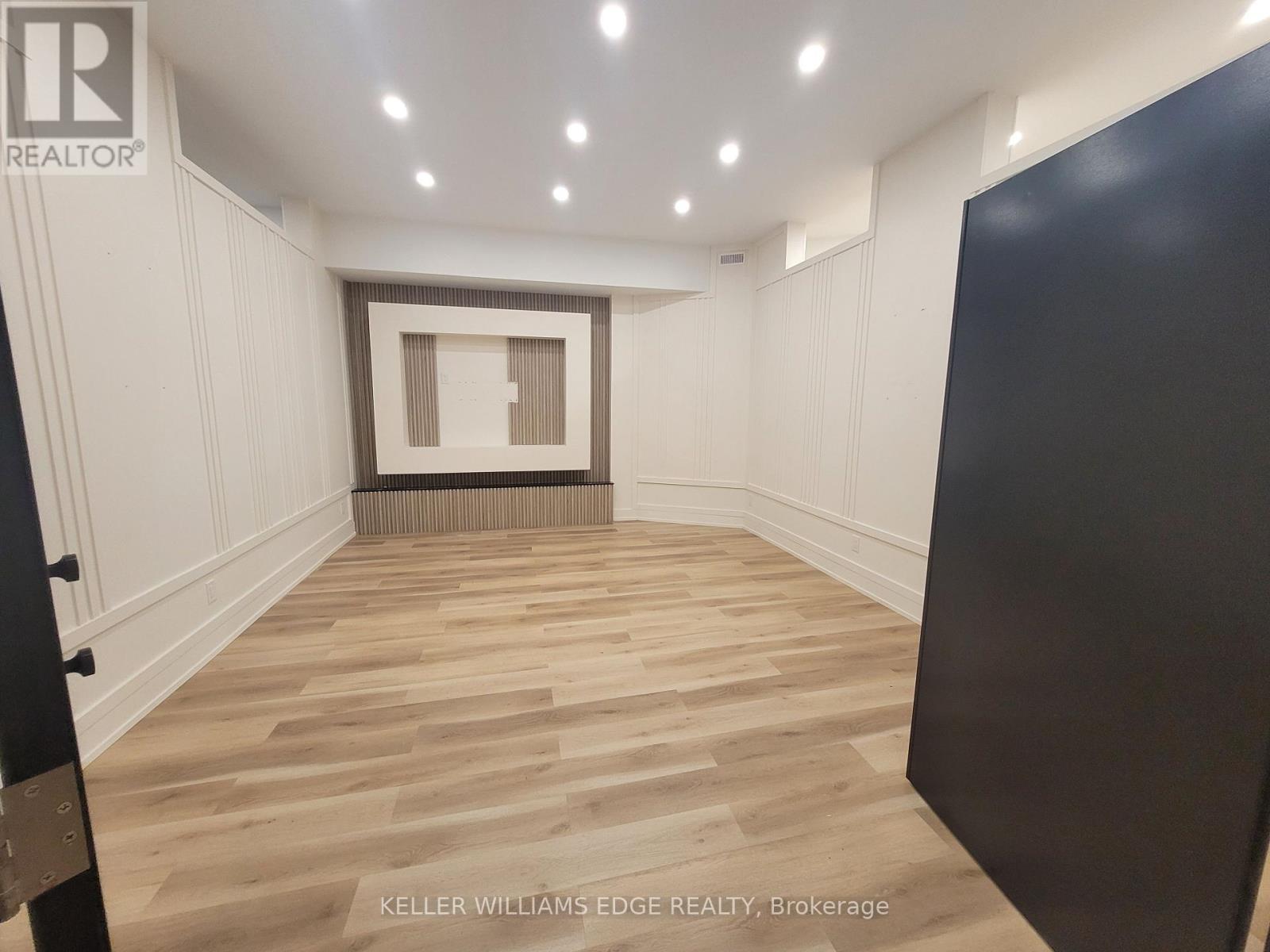 M - 1160 Blair Road, Burlington, Ontario L7M 1K9 - Photo 12 - W13783228