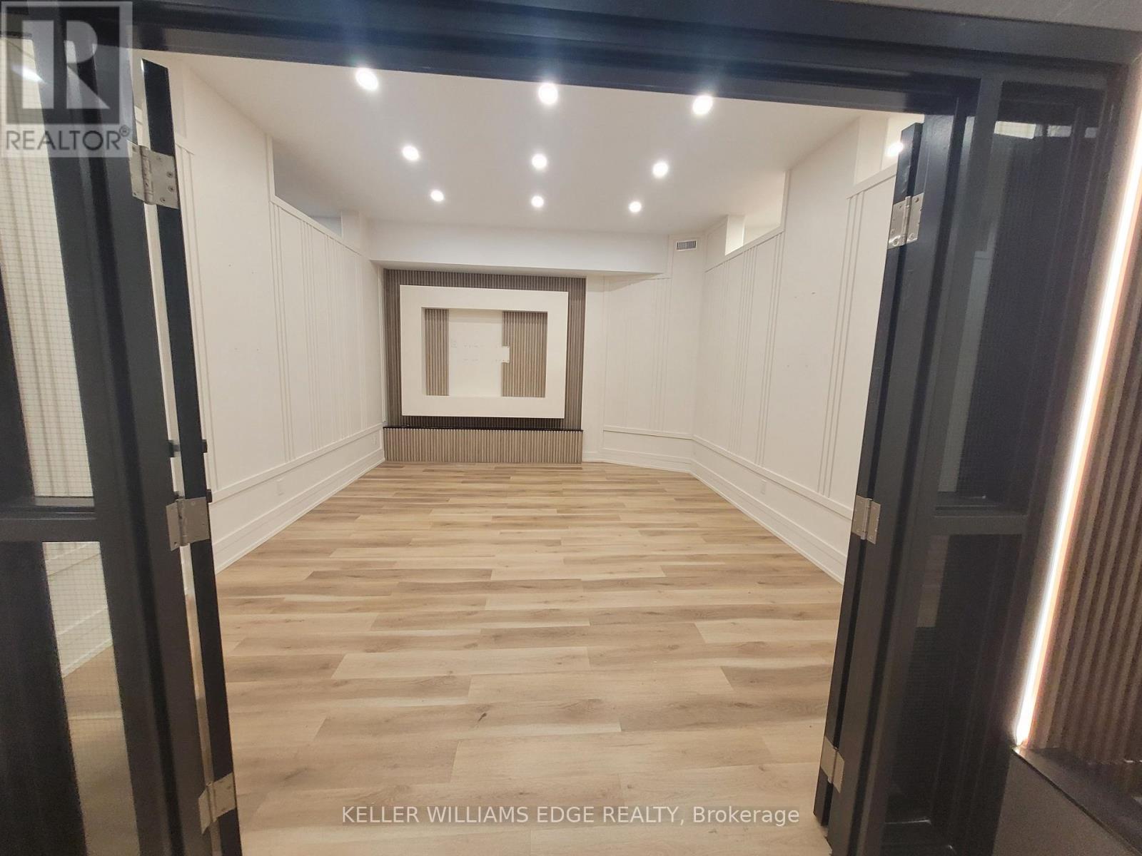 M - 1160 Blair Road, Burlington, Ontario L7M 1K9 - Photo 13 - W13783228