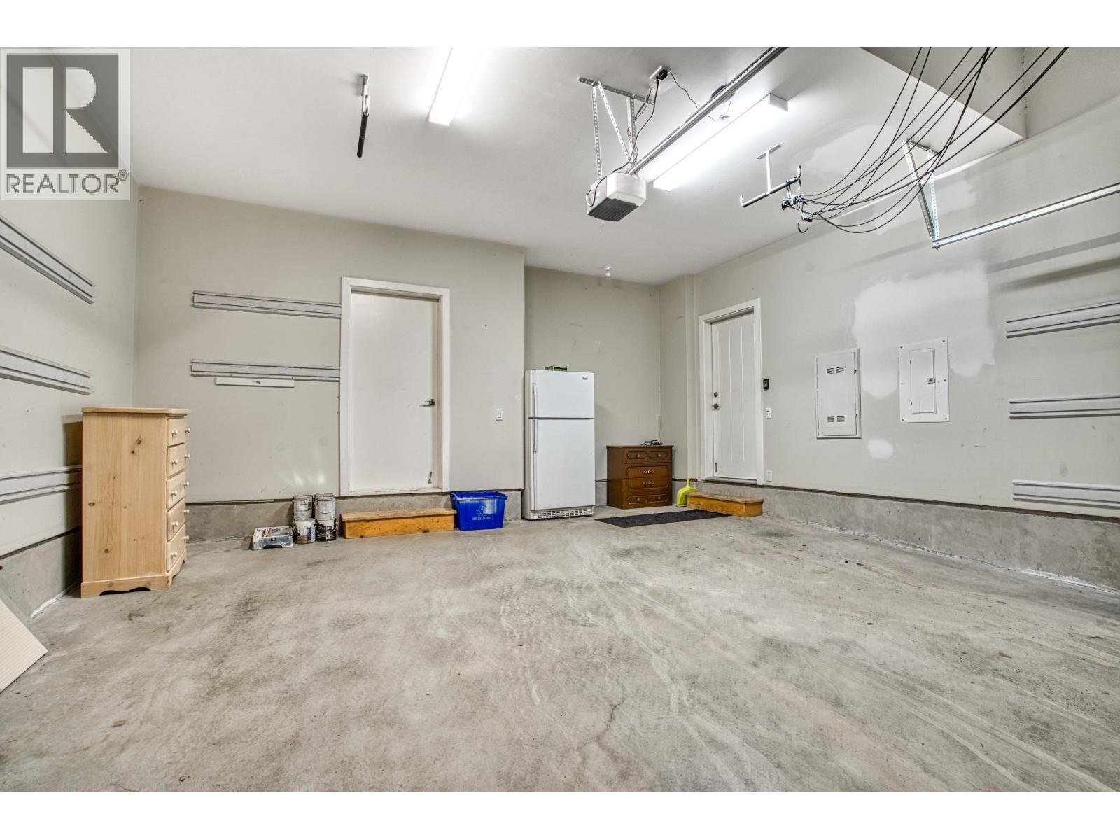 107 3458 Burke Village Promenade, Coquitlam, British Columbia  V3E 0J1 - Photo 32 - R3165390