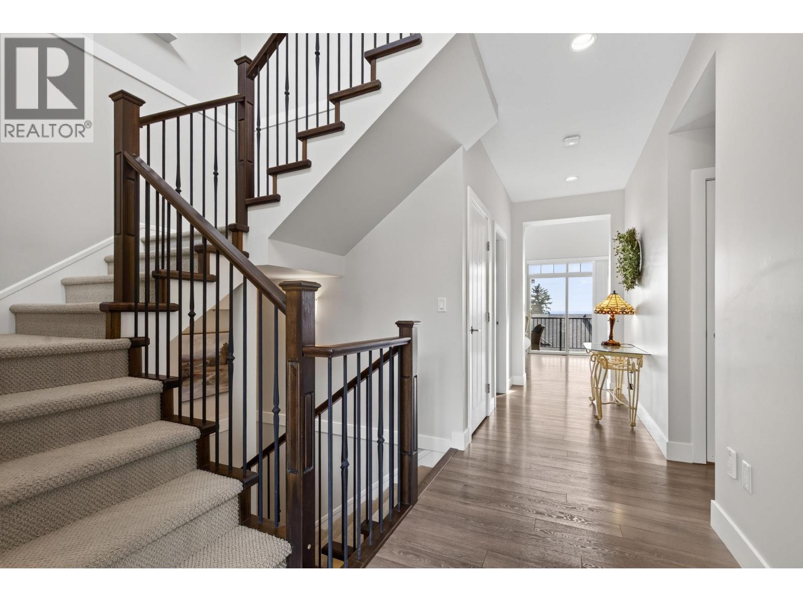 107 3458 Burke Village Promenade, Coquitlam, British Columbia  V3E 0J1 - Photo 4 - R3165390