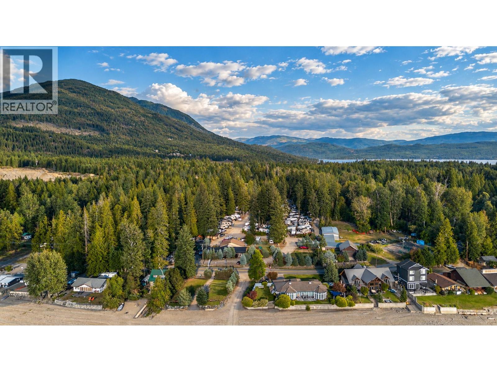 6853 Squilax-Anglemont Road Unit# 15, Magna Bay, British Columbia  V0E 1M7 - Photo 18 - 10399195