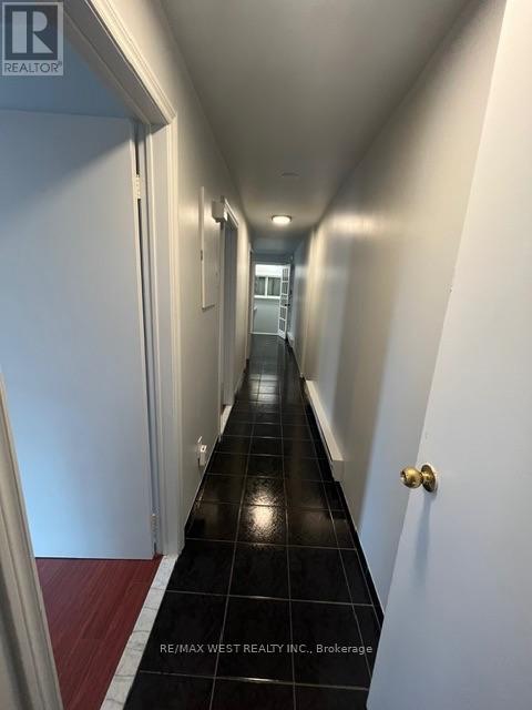 2 - 932 Dundas Street, Toronto, Ontario  M6J 1W3 - Photo 9 - C13769164