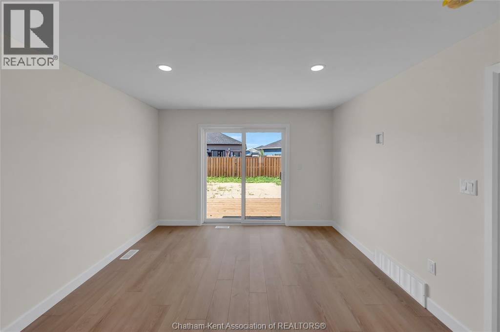 240 Ironwood Trail, Chatham, Ontario  N7M 0V6 - Photo 8 - 26012802