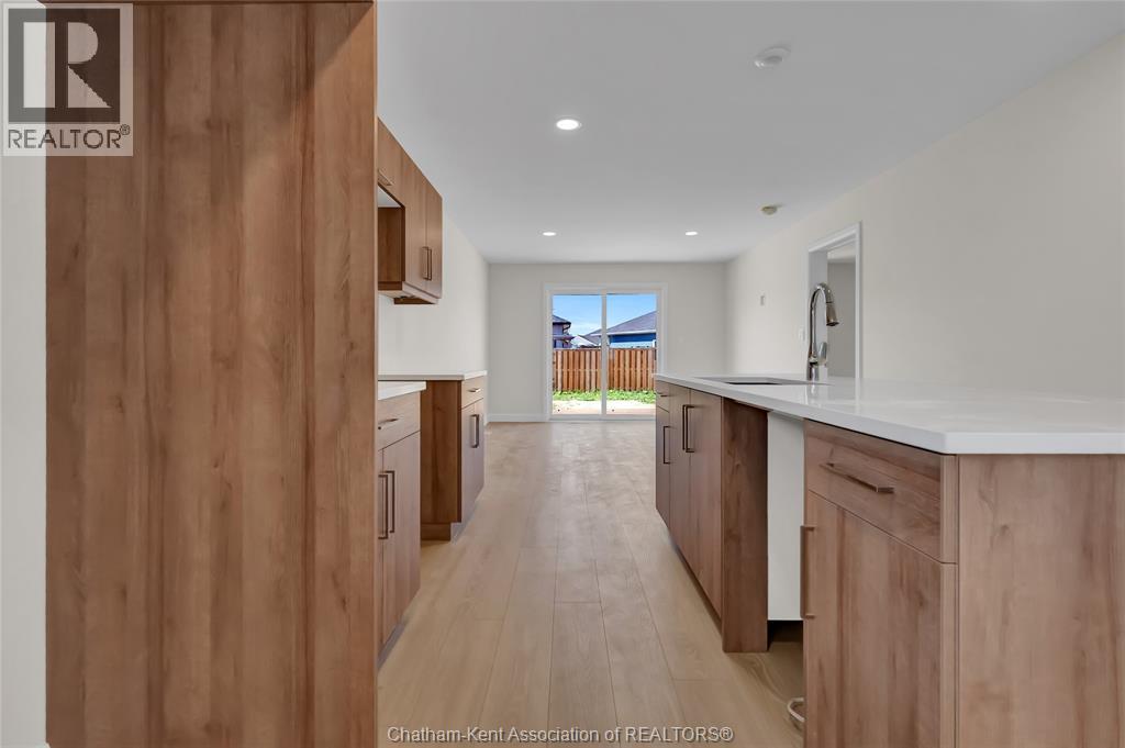 240 Ironwood Trail, Chatham, Ontario  N7M 0V6 - Photo 13 - 26012802