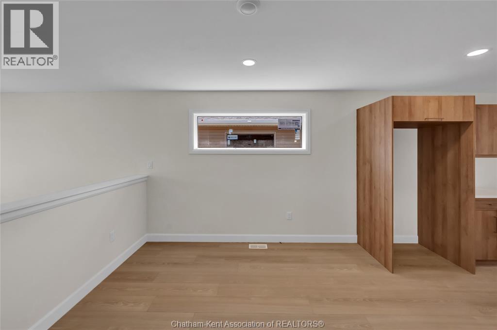 240 Ironwood Trail, Chatham, Ontario  N7M 0V6 - Photo 5 - 26012802