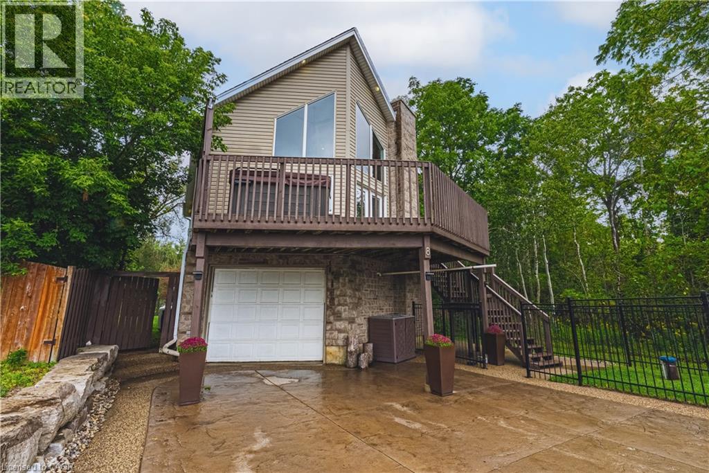 8 Lake Road, Puslinch, Ontario  N3C 2V4 - Photo 2 - 40862836