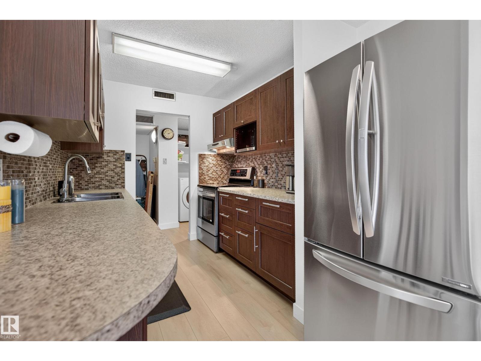 #105 10160 115 St Nw, Edmonton, Alberta  T5K 1T6 - Photo 11 - E4508683