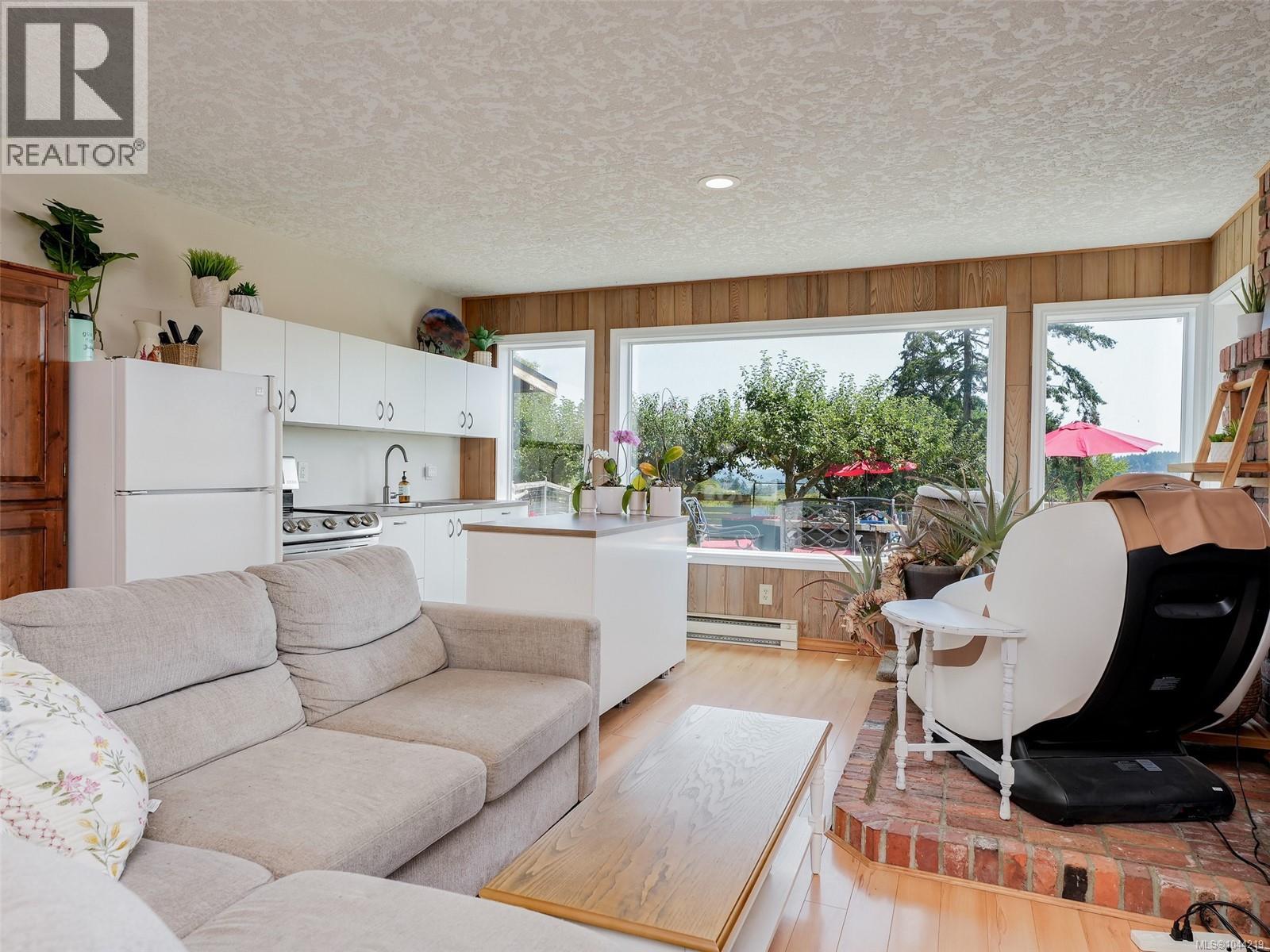 2269 Newman Rd, Central Saanich, British Columbia  V8M 1T3 - Photo 24 - 1044219