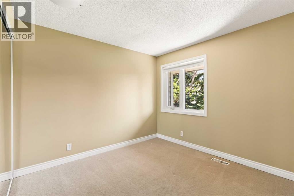 565 Point Mckay Grove NW, Calgary, Alberta  T3B 5C4 - Photo 24 - A2339242