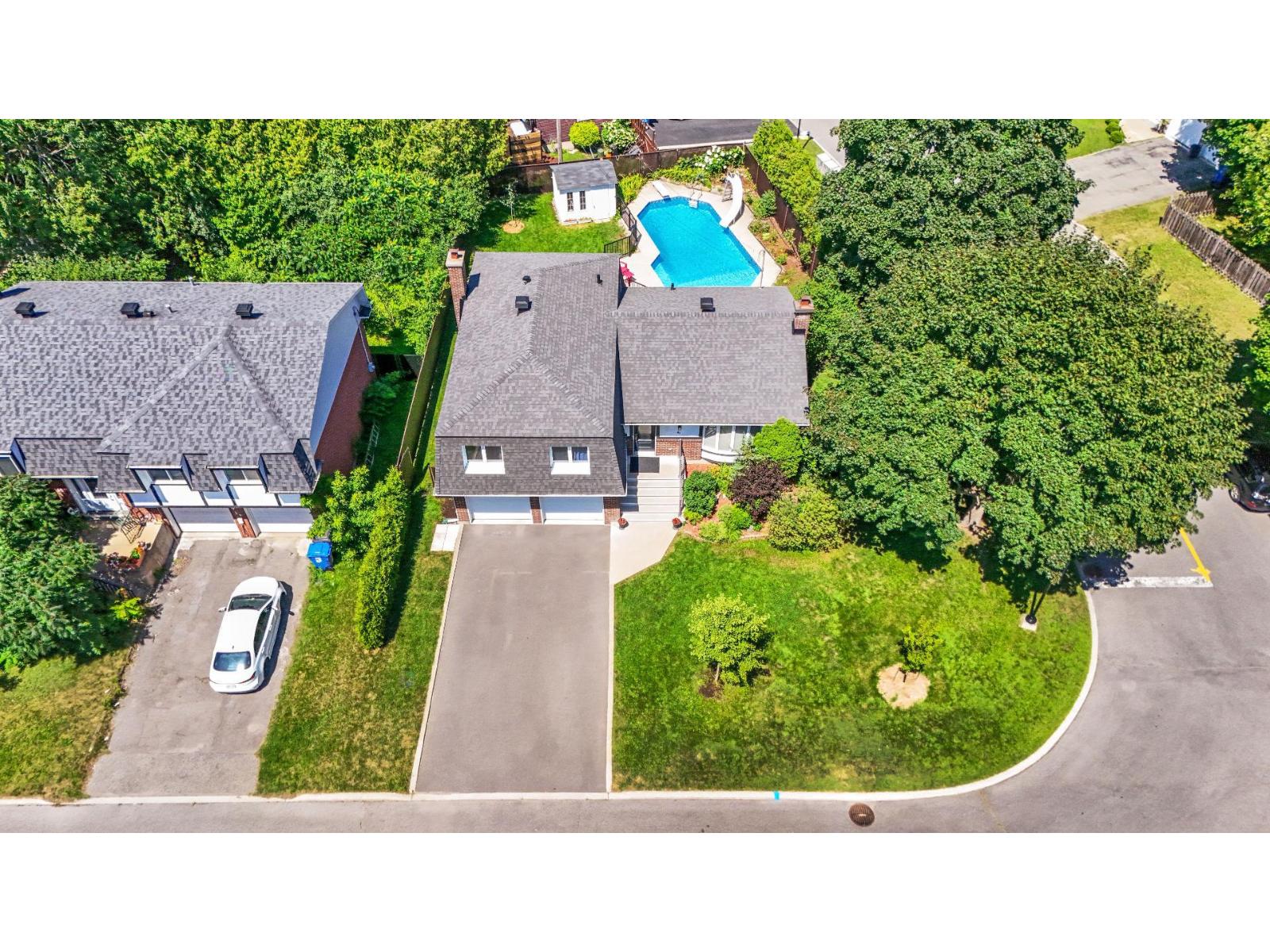 41 Rue de St-Tropez Kirkland Quebec Canada H9J2K7 3