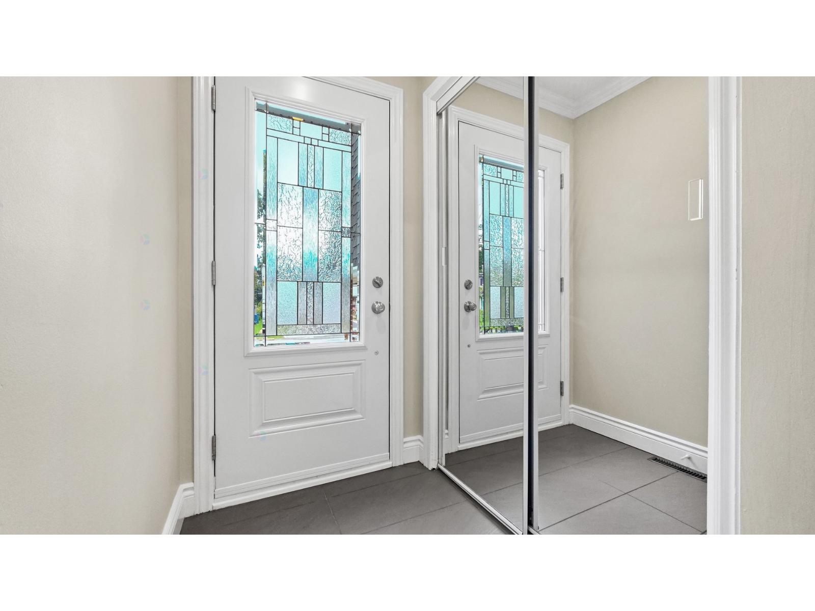 41 Rue de St-Tropez Kirkland Quebec Canada H9J2K7 5