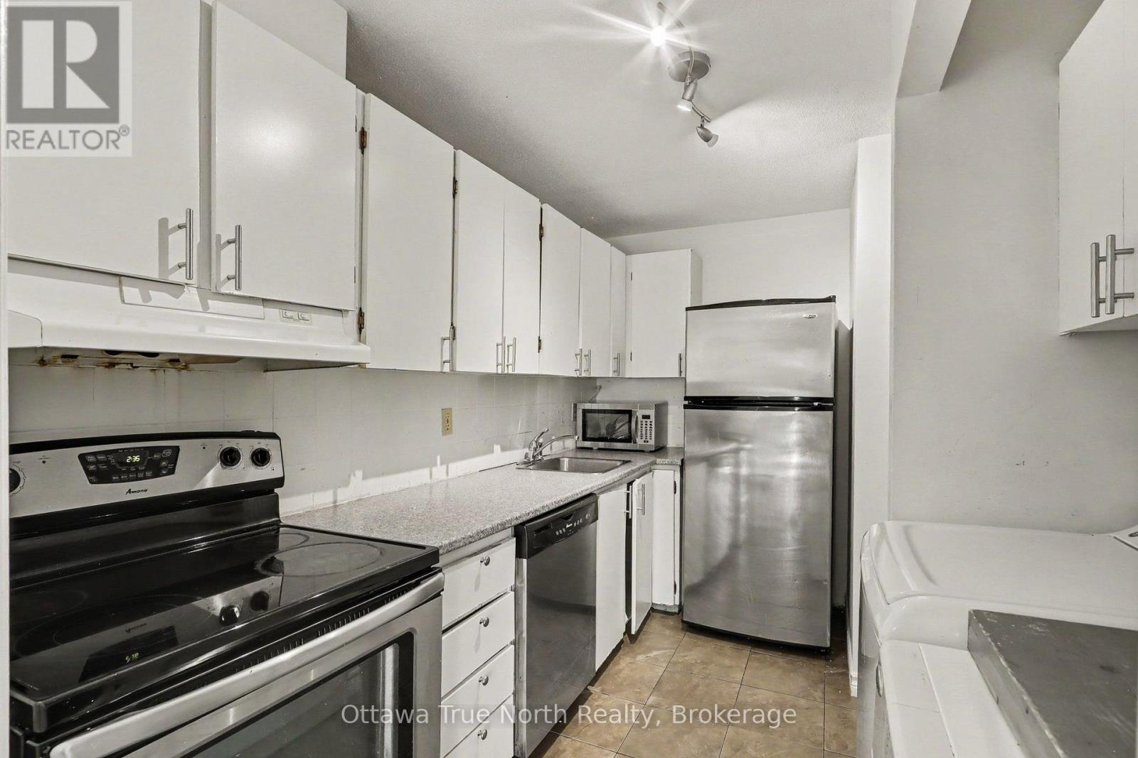 Unit 3 - 4 Sweetbriar Circle, Ottawa, Ontario  K2J 2K4 - Photo 6 - X13783328