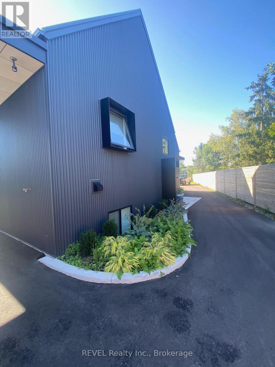 Unit 2 - 5361 Valley Way, Niagara Falls (Cherrywood), Ontario  L2E 1X5 - Photo 3 - X13783278