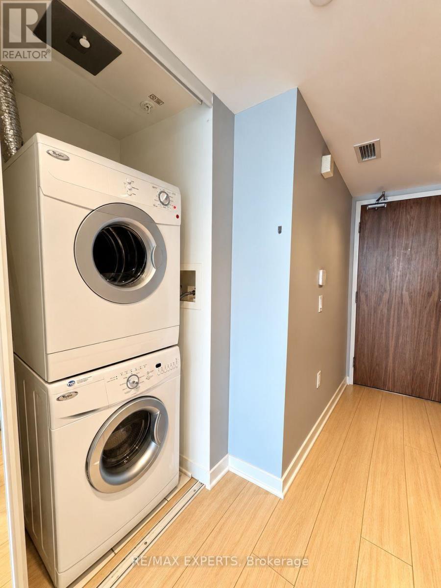2509 - 75 Queens Wharf Road W, Toronto, Ontario  M5V 0J8 - Photo 10 - C13783310