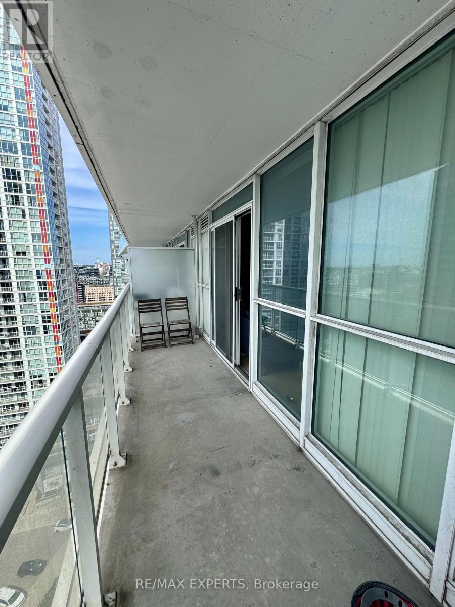 2509 - 75 Queens Wharf Road W, Toronto, Ontario  M5V 0J8 - Photo 12 - C13783310
