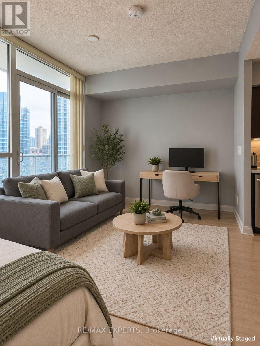 2509 - 75 Queens Wharf Road W, Toronto, Ontario  M5V 0J8 - Photo 3 - C13783310