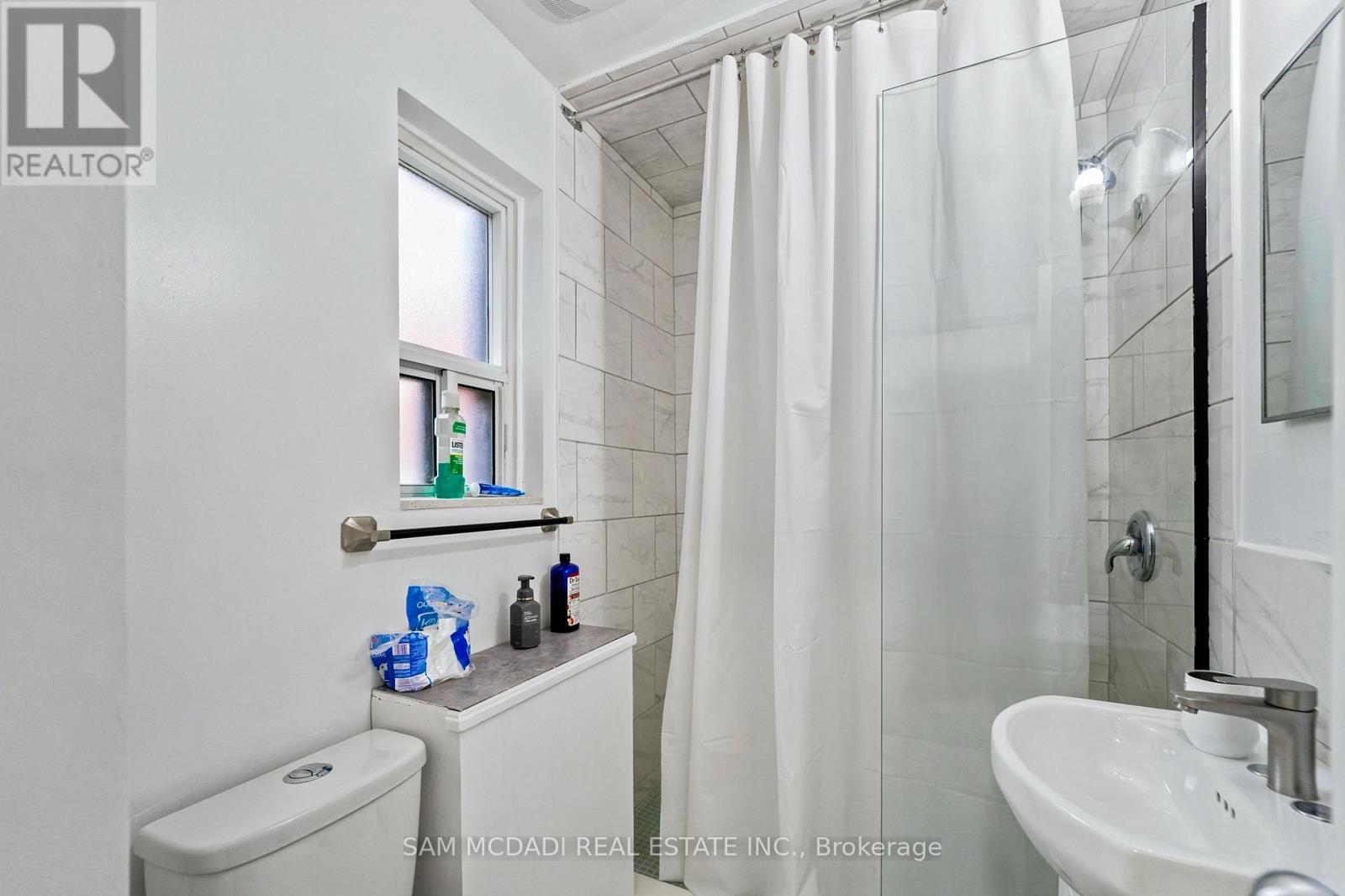 201 - 1016 O'connor Drive, Toronto (O'connor-Parkview), Ontario  M4B 2T3 - Photo 13 - E13783276