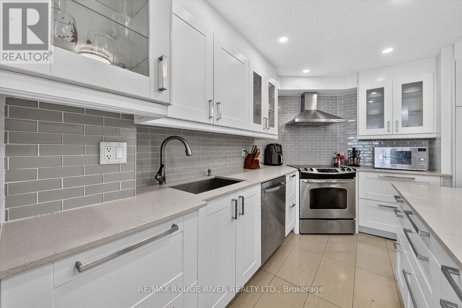 305 - 8 Silver Bell Grove, Toronto, Ontario  M1B 4Z3 - Photo 15 - E13783286