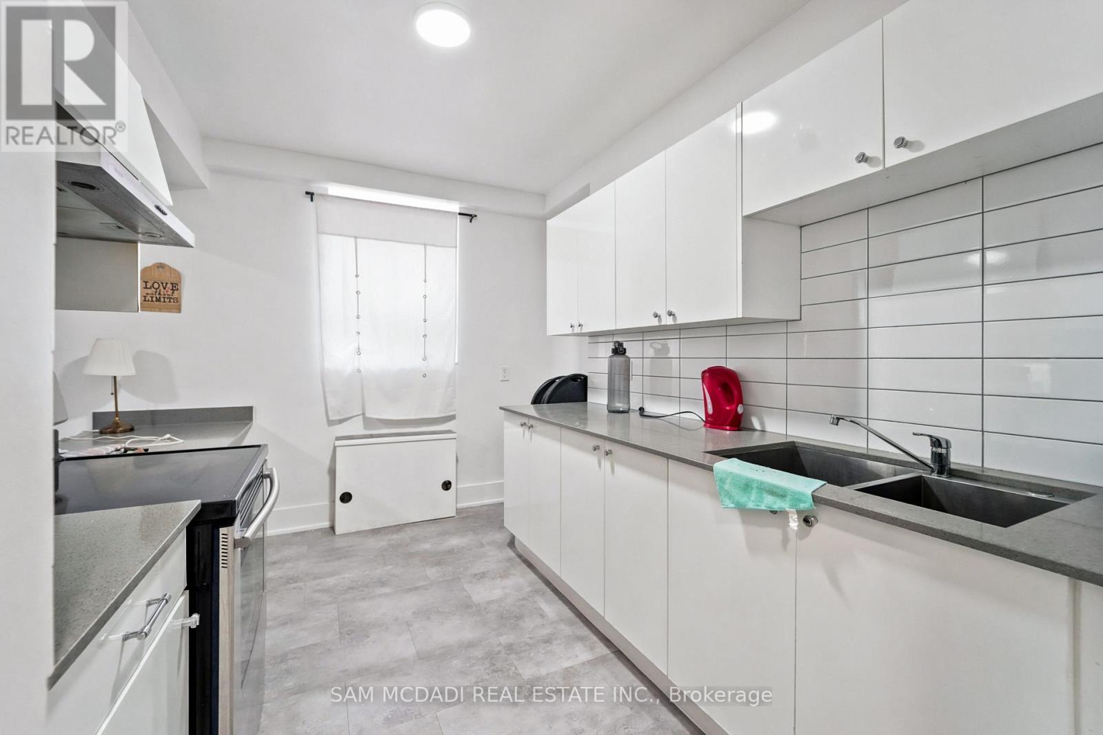 104 - 1016 O'connor Drive, Toronto (O'connor-Parkview), Ontario  M4B 2T3 - Photo 6 - E13783312