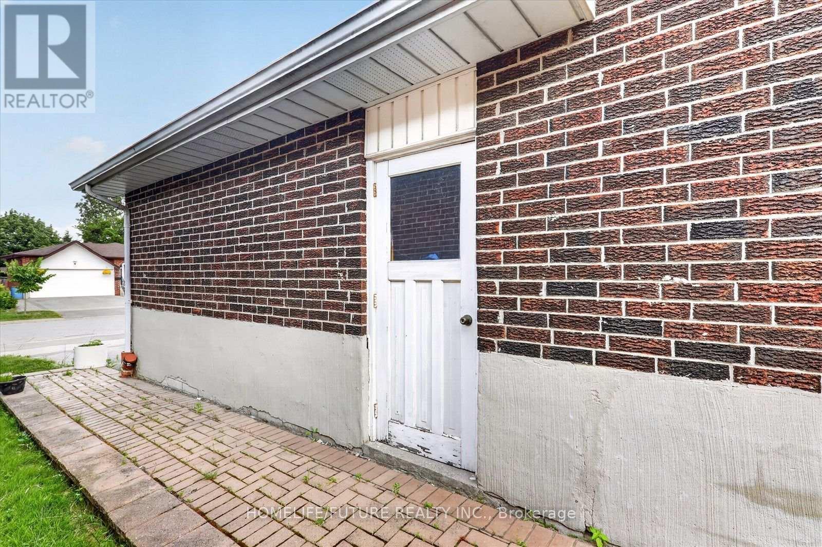 24 Cleethorpes Boulevard, Toronto, Ontario  M1S 3T3 - Photo 42 - E13783332