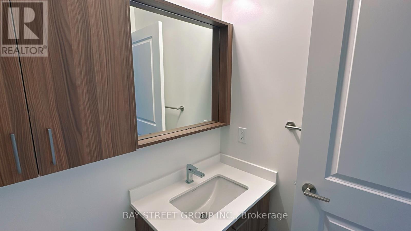 B3001 - 50 Upper Mall Way, Vaughan (Brownridge), Ontario  L4J 4P8 - Photo 6 - N13783308