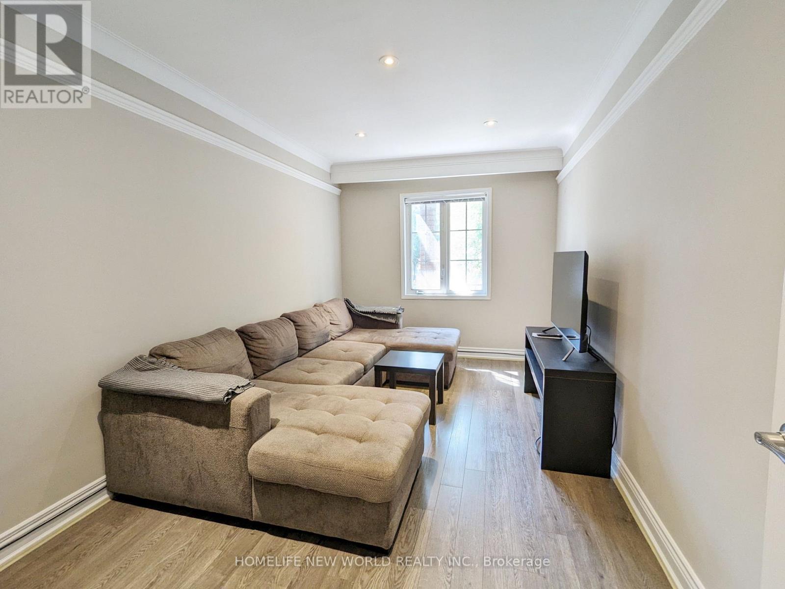Ground - 68 Garnet Avenue, Toronto, Ontario  M6G 1V7 - Photo 6 - W13783254