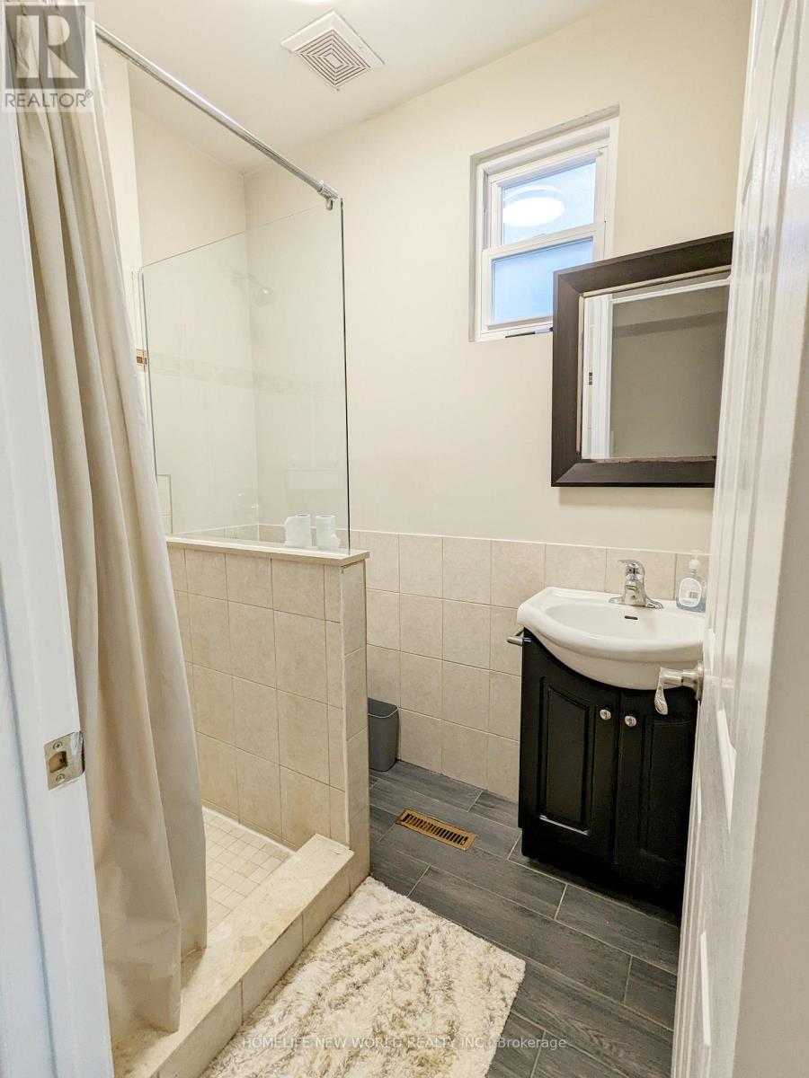 Ground - 68 Garnet Avenue, Toronto, Ontario  M6G 1V7 - Photo 9 - W13783254
