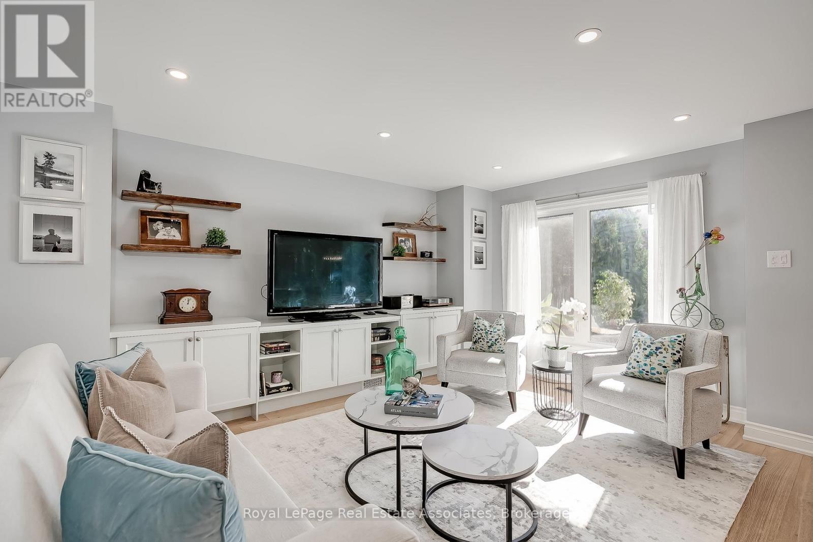 1542 Hollywell Avenue, Mississauga, Ontario  L5N 4P5 - Photo 17 - W13783260