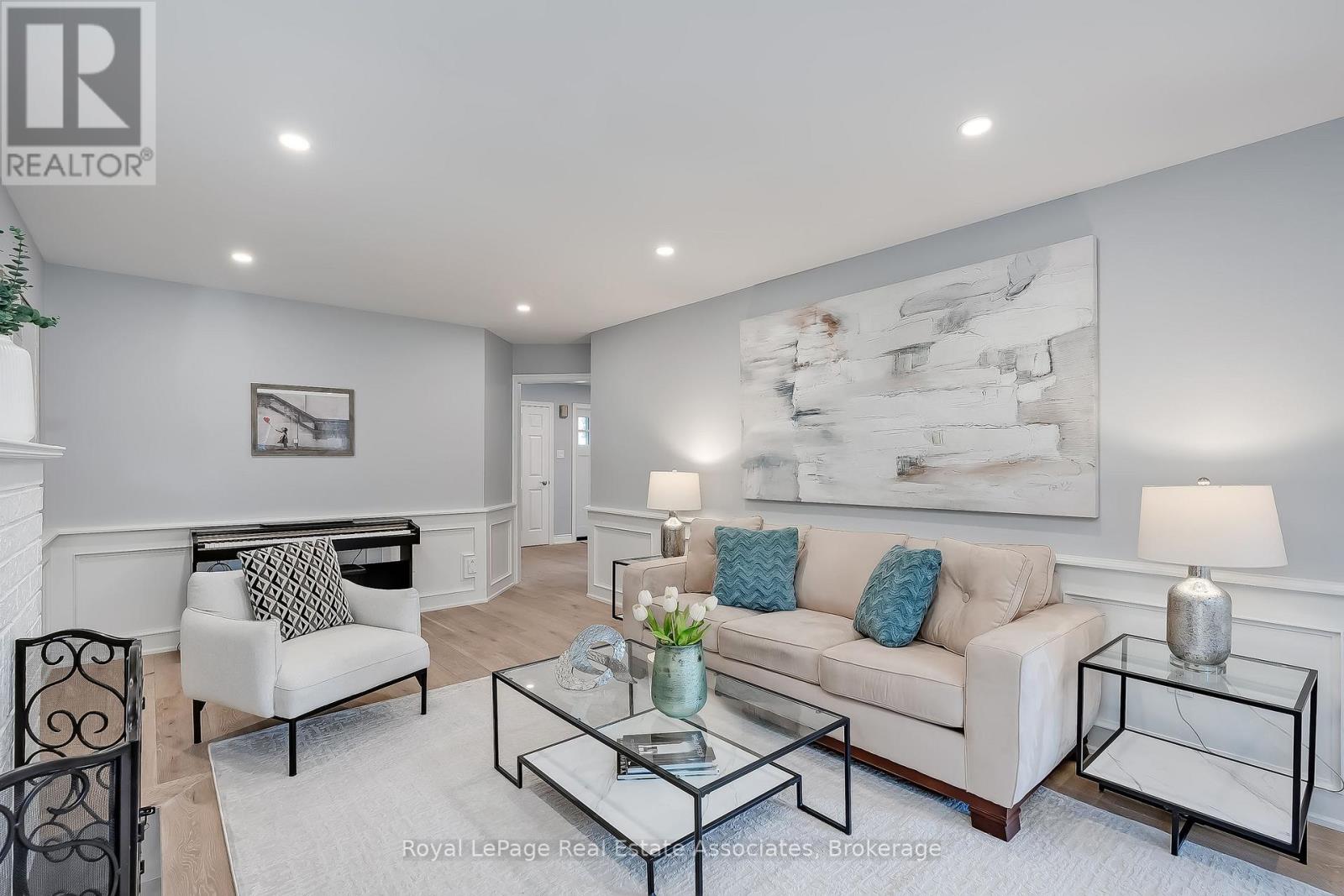 1542 Hollywell Avenue, Mississauga, Ontario  L5N 4P5 - Photo 23 - W13783260