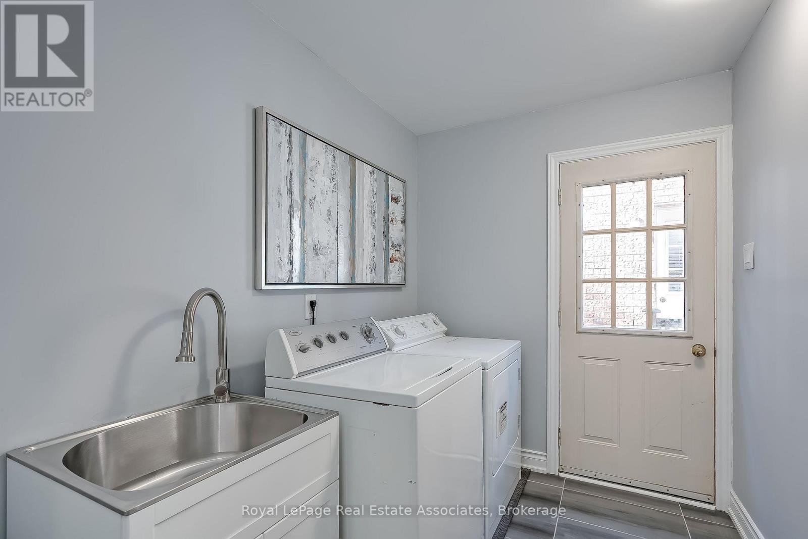 1542 Hollywell Avenue, Mississauga, Ontario  L5N 4P5 - Photo 25 - W13783260