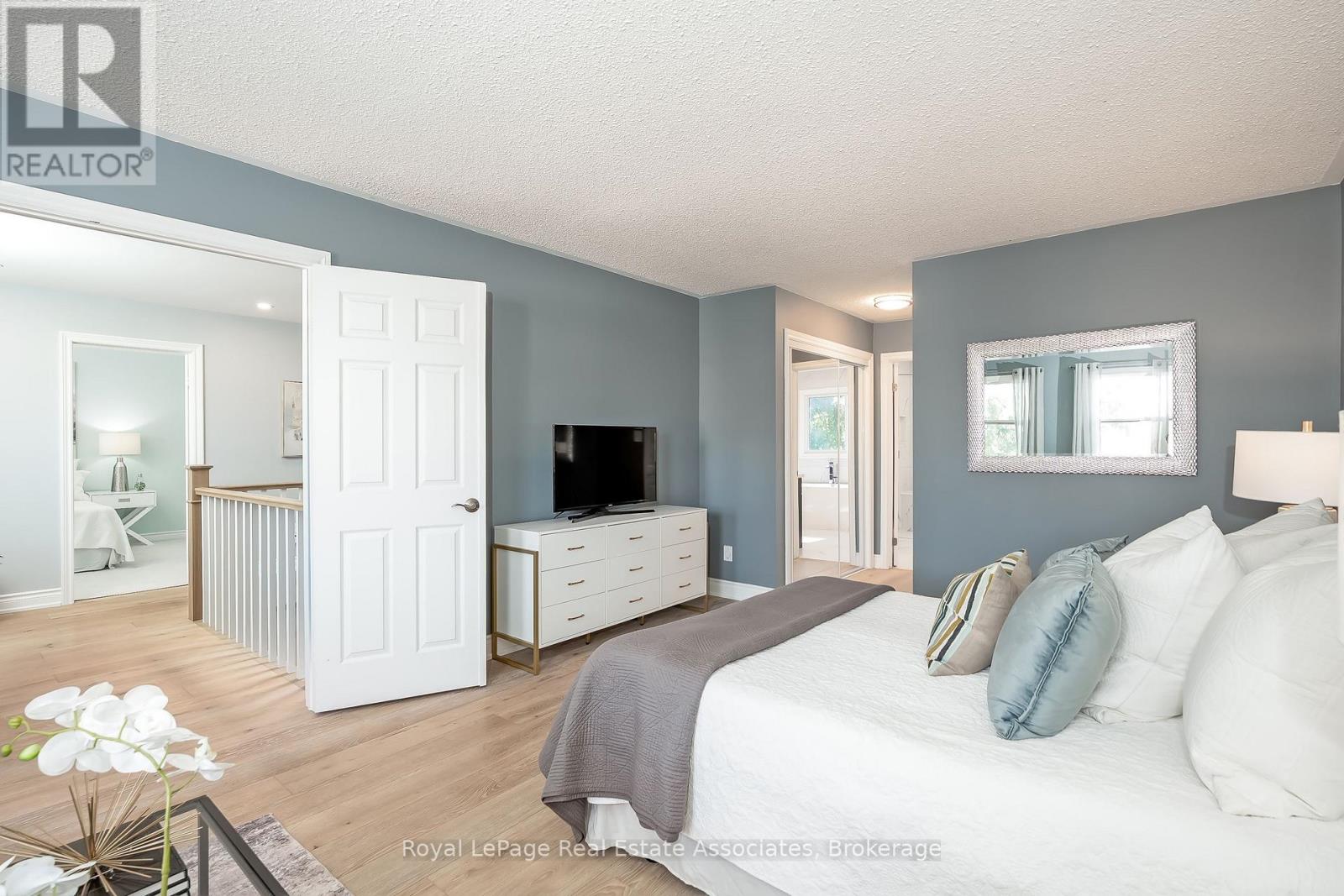 1542 Hollywell Avenue, Mississauga, Ontario  L5N 4P5 - Photo 31 - W13783260