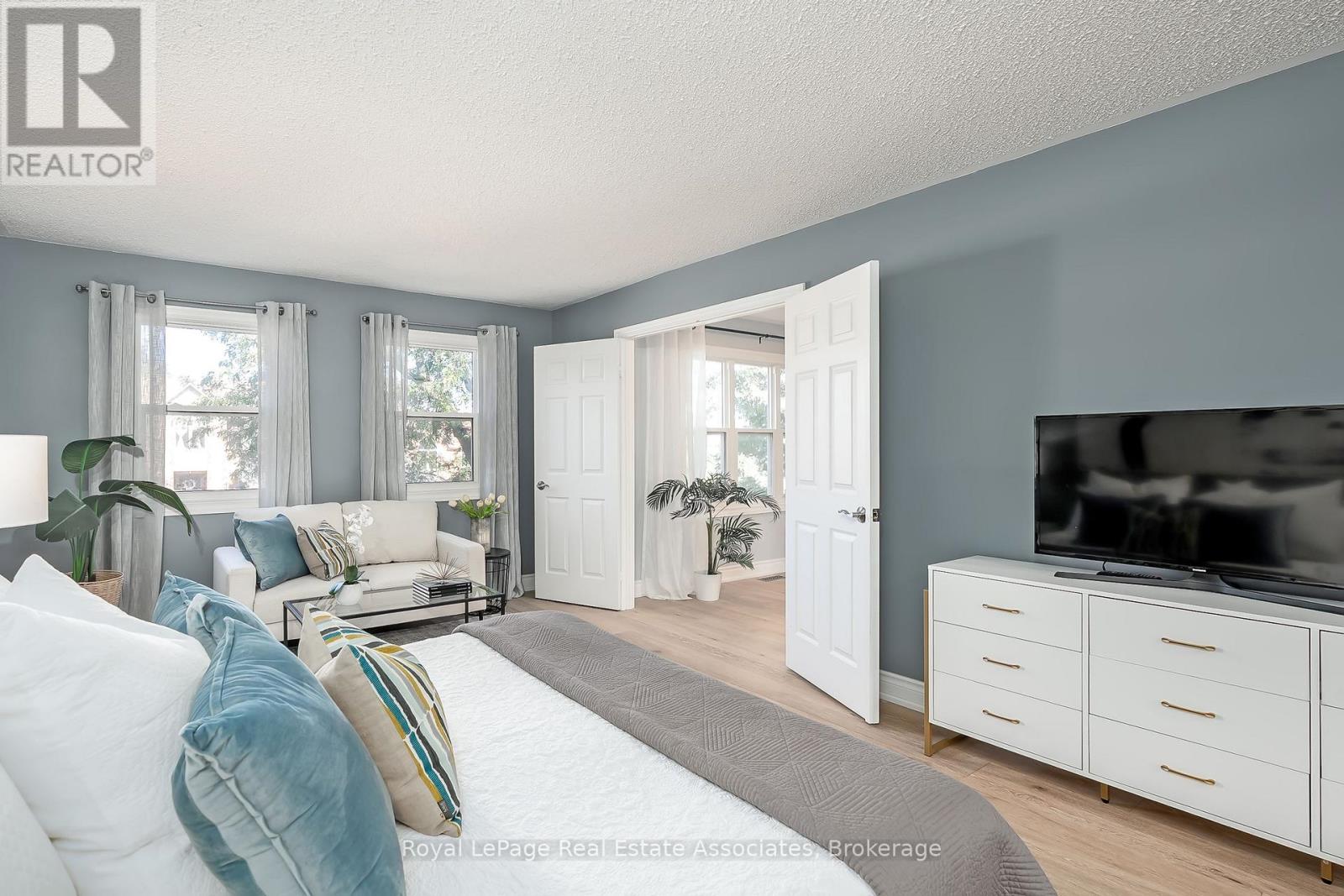 1542 Hollywell Avenue, Mississauga, Ontario  L5N 4P5 - Photo 35 - W13783260