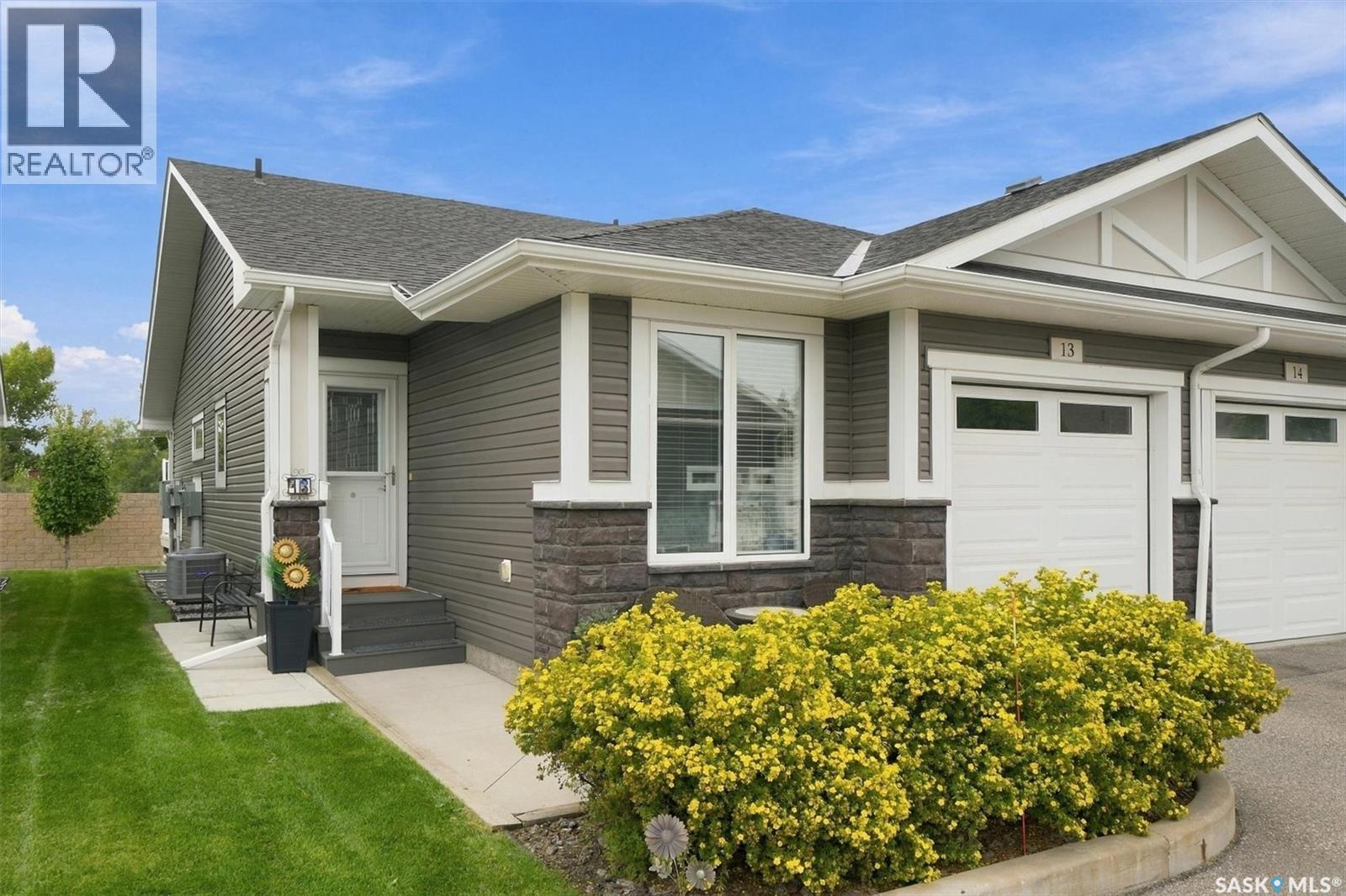 13 3214 11th Street Nw, Saskatoon, Saskatchewan  S7M 5G3 - Photo 2 - SK048342
