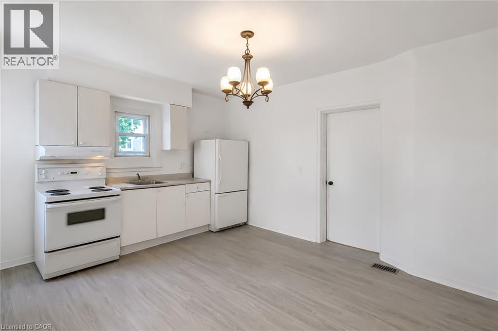 87 Lancaster Street W, Kitchener, Ontario  N2H 4T3 - Photo 15 - 40863123