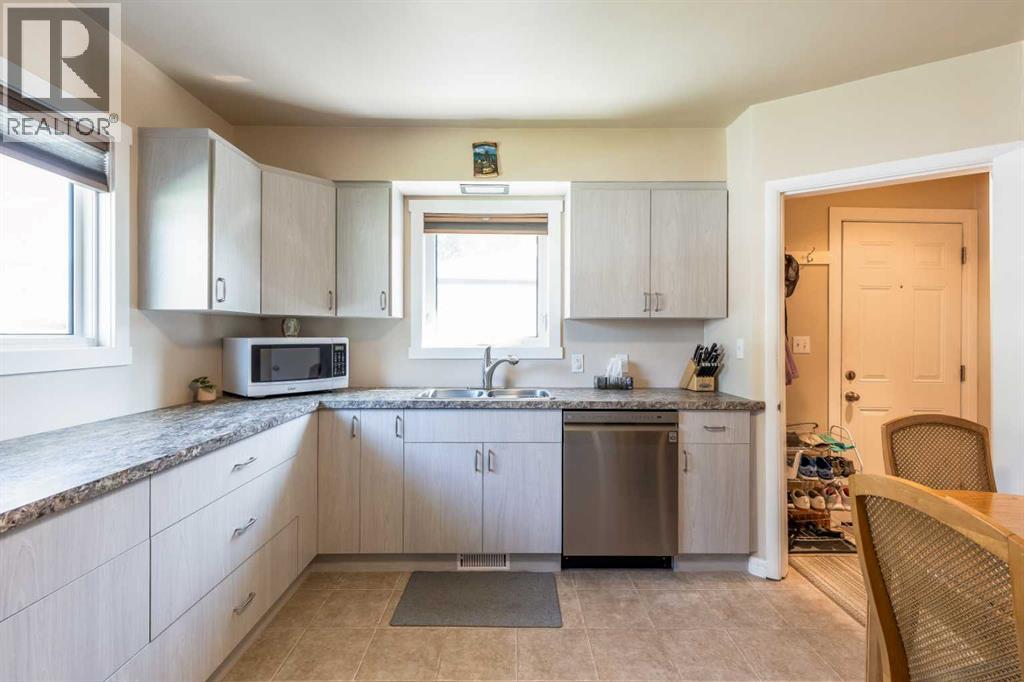 13 5 Street Sw, Medicine Hat, Alberta  T1A 4G3 - Photo 16 - A2342973