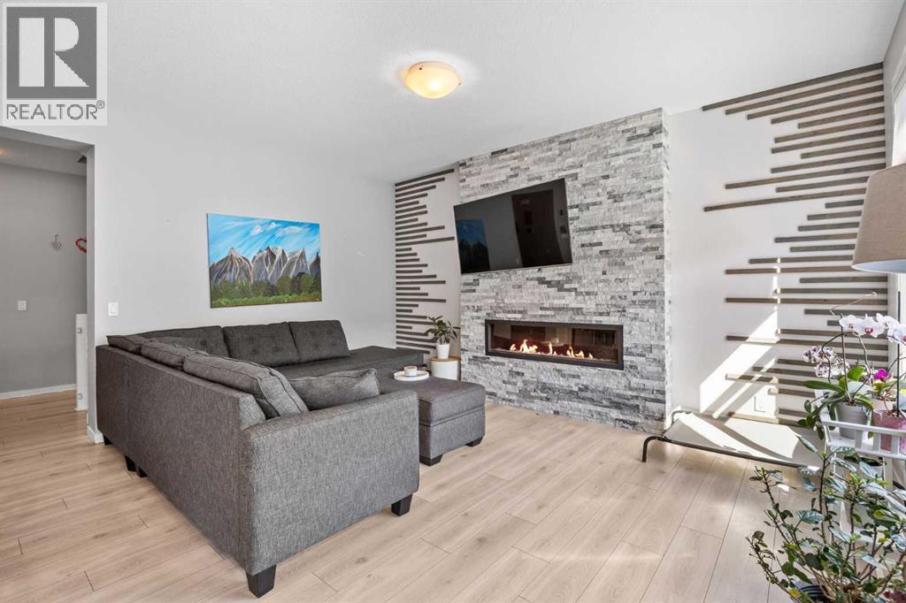 38 Seton Manor Se, Calgary, Alberta  T3M 2V8 - Photo 5 - A2343258