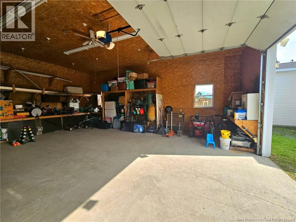 80 Rue De La Gare, Pointe-Verte, New Brunswick  E8J 2Z1 - Photo 10 - NB147592