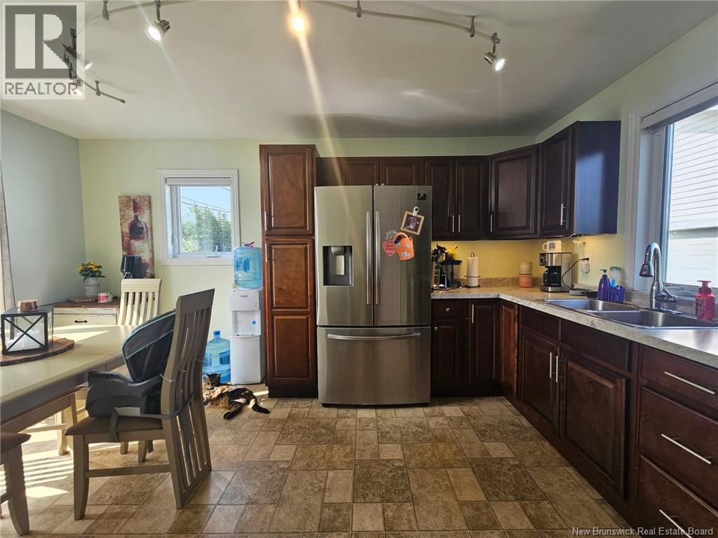 80 Rue De La Gare, Pointe-Verte, New Brunswick  E8J 2Z1 - Photo 20 - NB147592
