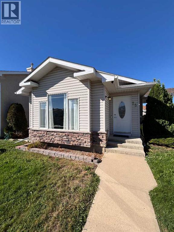 75 Kodiak Crescent N, Lethbridge, Alberta  T1H 6S4 - Photo 2 - A2345348