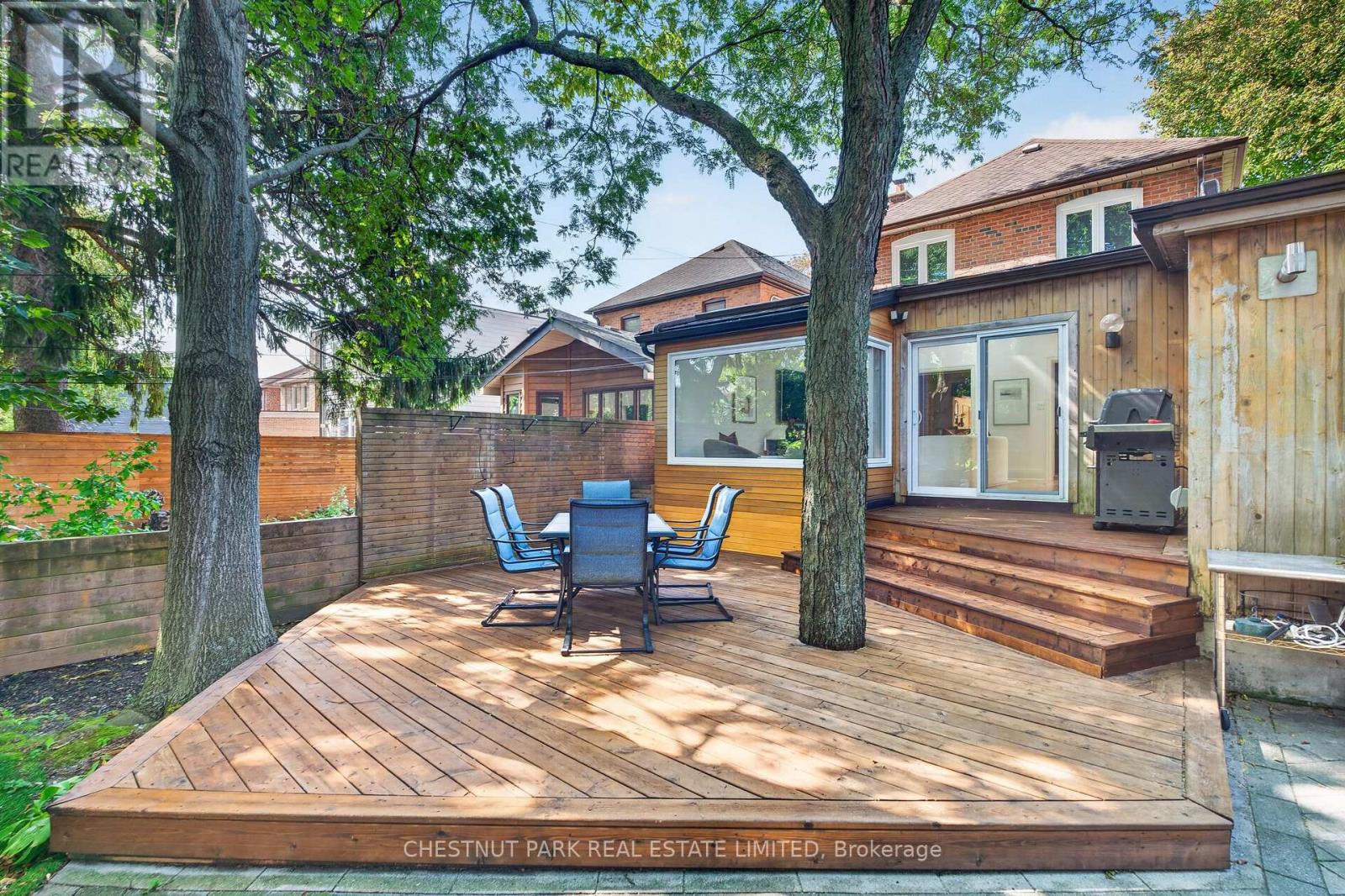 521 Sutherland Drive, Toronto, Ontario  M4G 1K9 - Photo 35 - C13783372