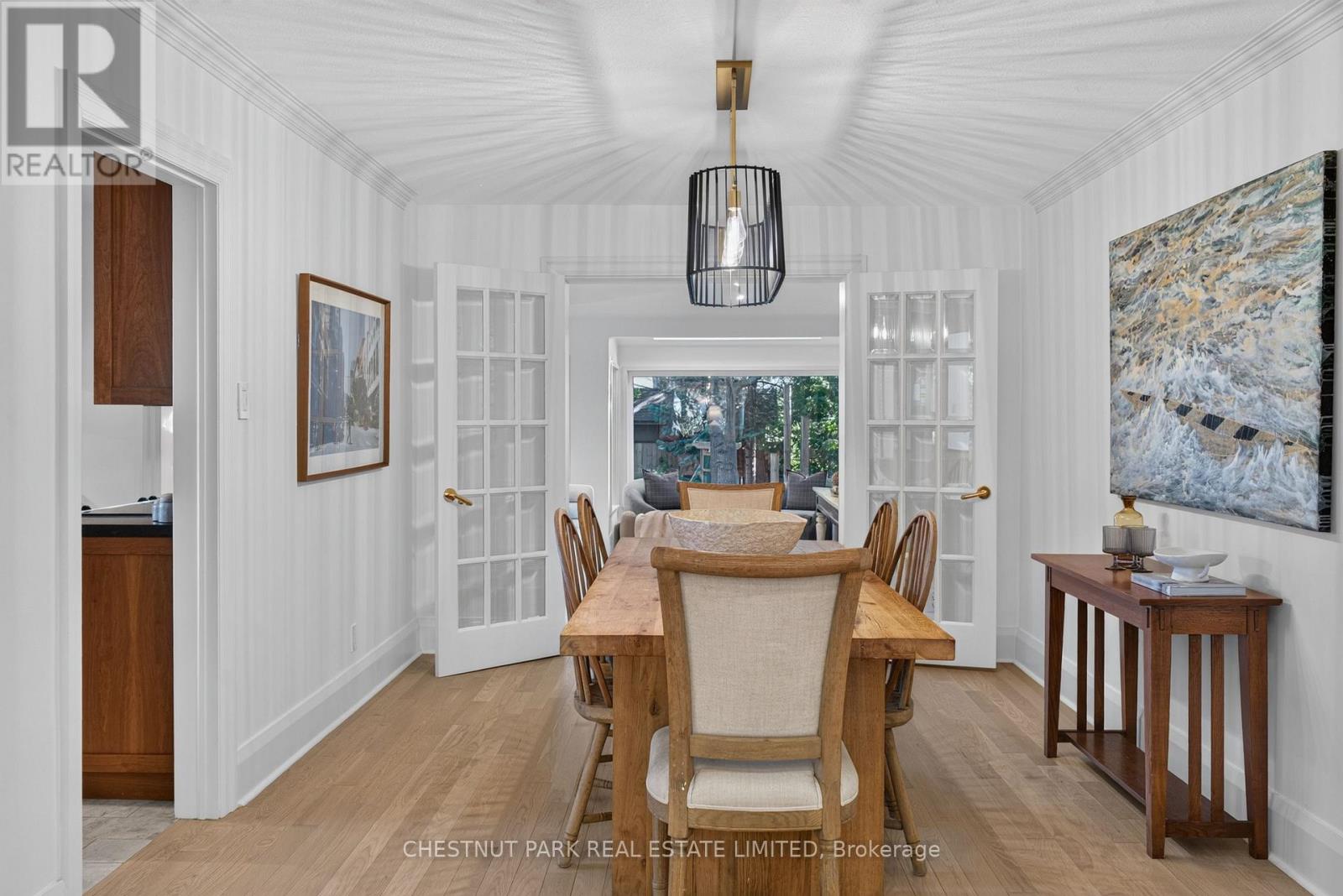 521 Sutherland Drive, Toronto, Ontario  M4G 1K9 - Photo 9 - C13783372