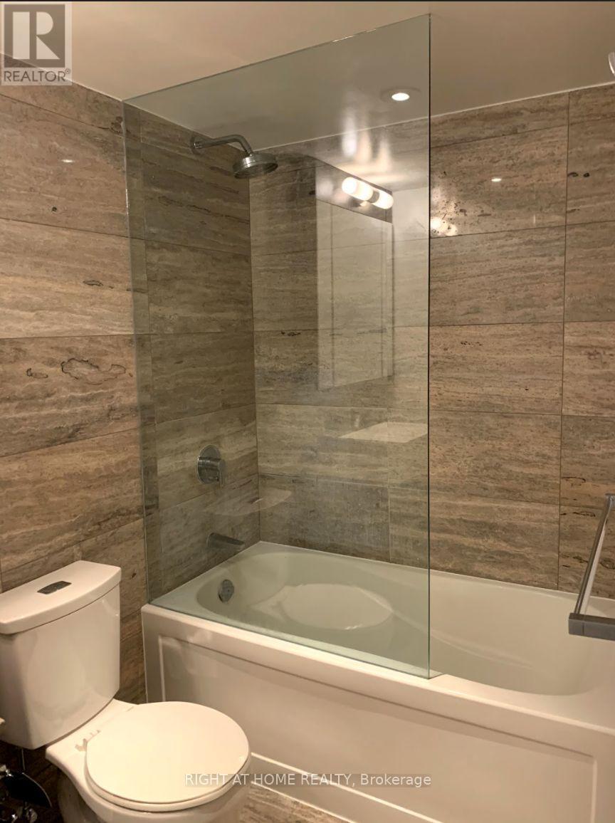 2107 - 15 Iceboat Terrace, Toronto (Waterfront Communities), Ontario  M5V 4A5 - Photo 12 - C13783376