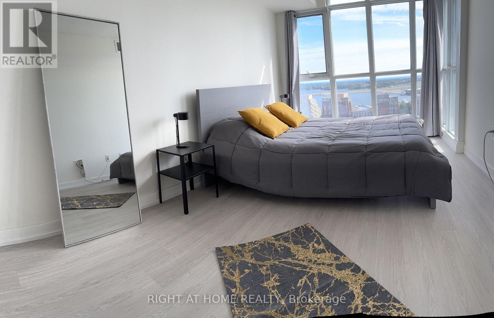2107 - 15 Iceboat Terrace, Toronto (Waterfront Communities), Ontario  M5V 4A5 - Photo 5 - C13783376