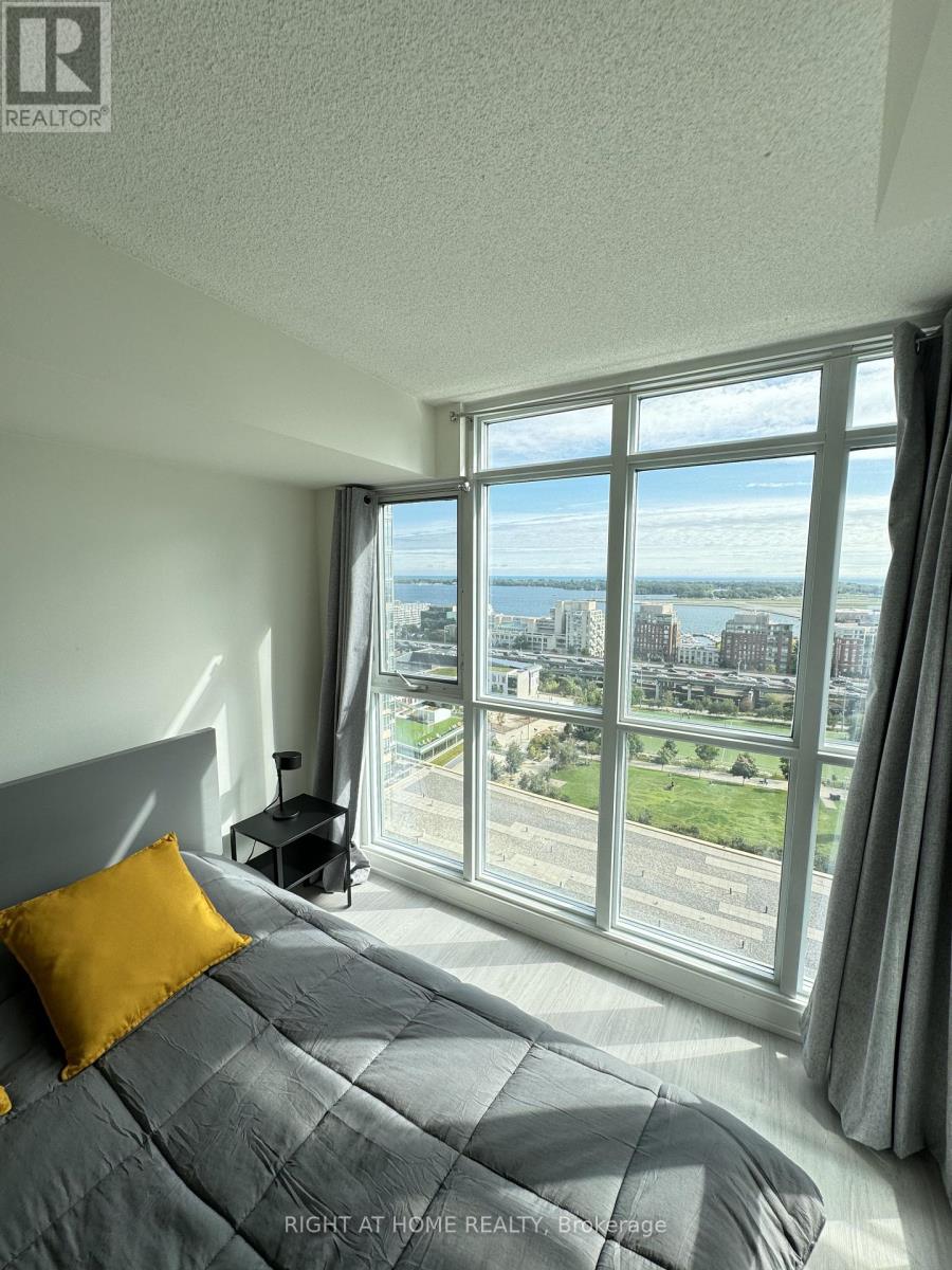 2107 - 15 Iceboat Terrace, Toronto (Waterfront Communities), Ontario  M5V 4A5 - Photo 6 - C13783376