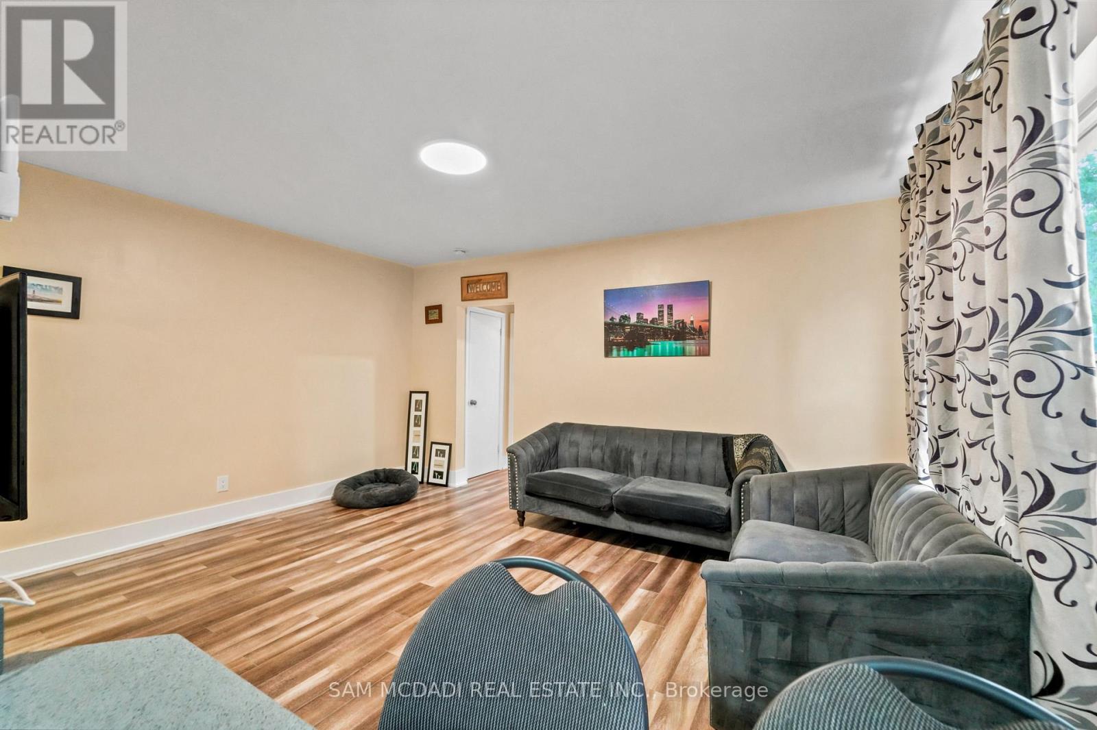 302 - 1016 O'connor Drive, Toronto (O'connor-Parkview), Ontario  M4B 2T3 - Photo 8 - E13783362