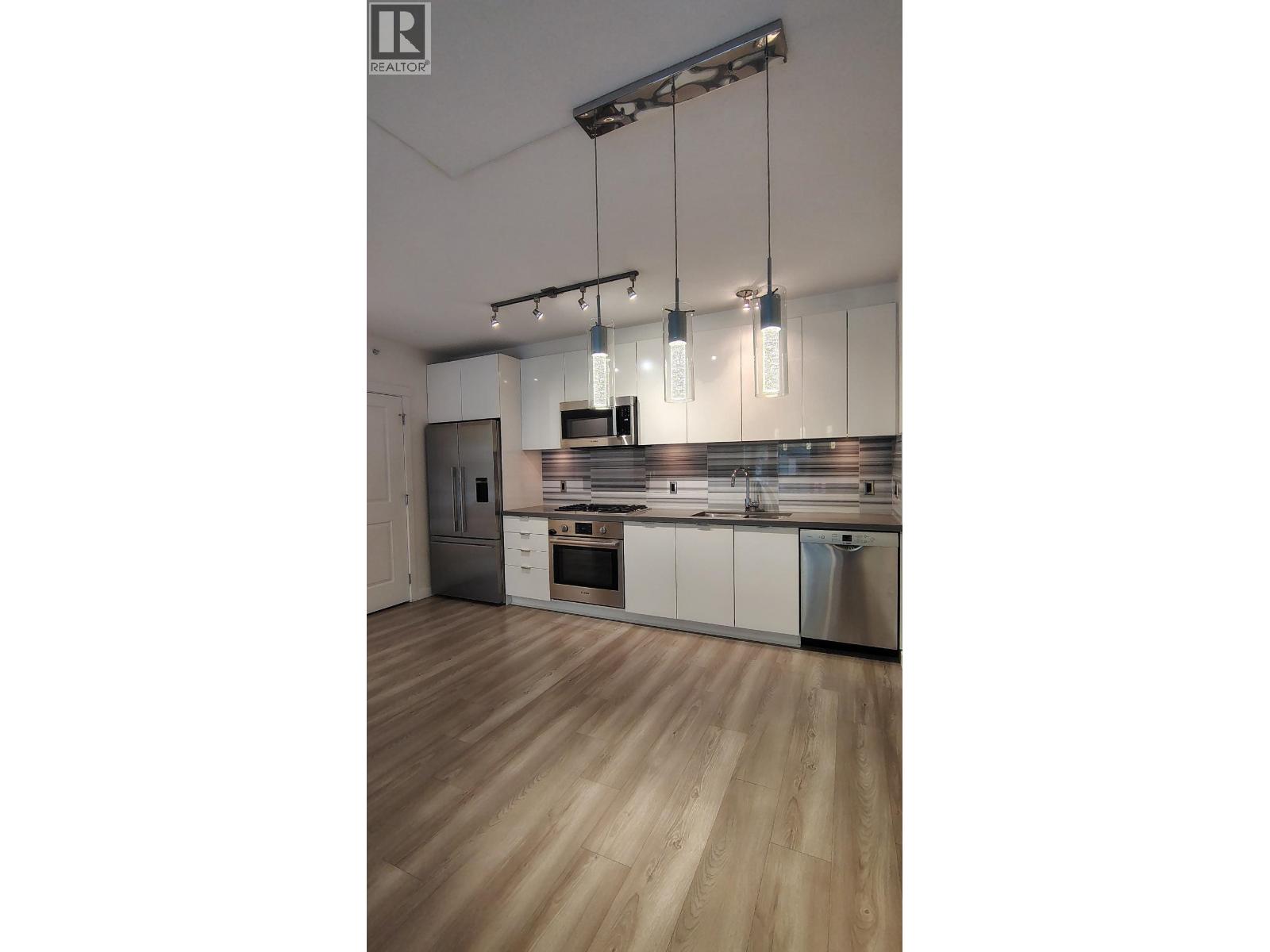 101 3168 Riverwalk Avenue, Vancouver, British Columbia V5S 0B8 - Photo 3 - R3165430