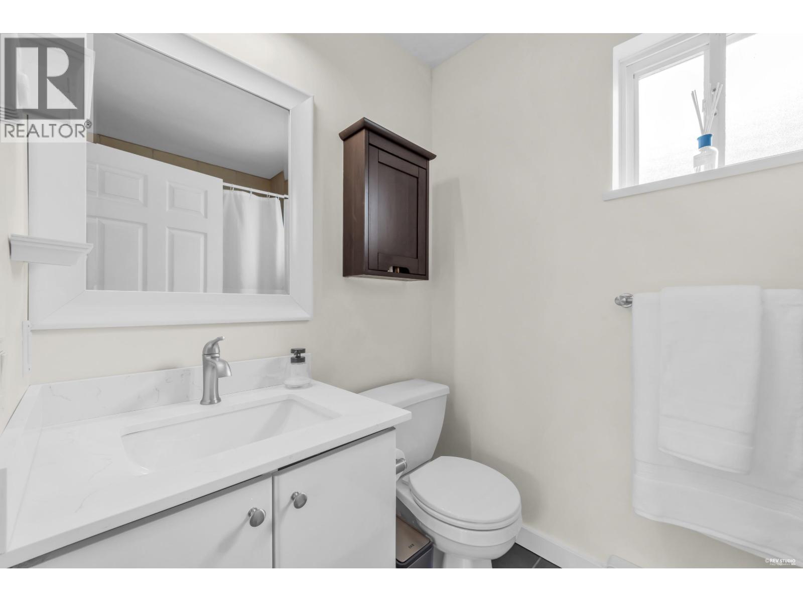 5 1233 W 16th Street, North Vancouver, British Columbia  V7P 1R5 - Photo 26 - R3165442