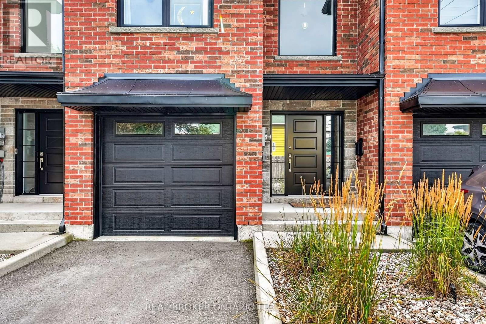 2-C Mcconnell Avenue, Cornwall, Ontario  K6H 4K9 - Photo 2 - X13783358